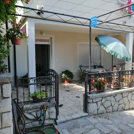 Lina At The Best Krk Town Exterior photo